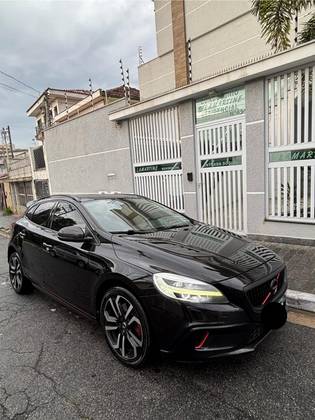 VOLVO V40 2.0 T4 CROSS COUNTRY GASOLINA 4P AUTOMÁTICO